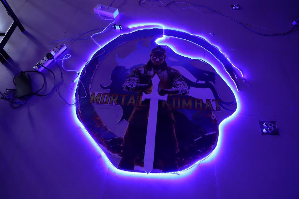 Mortal Kombat Neon Floor Emblem